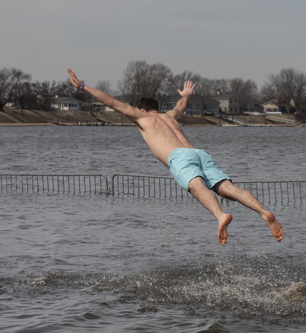 Competition entry: The Plunge