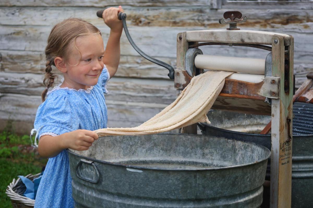 Competition entry: Little Laundress