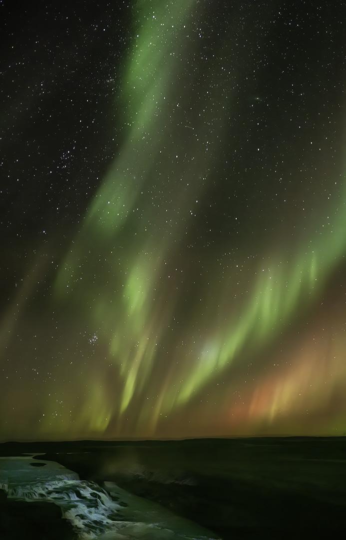 Competition entry: Gullfoss Falls with Aroura 2