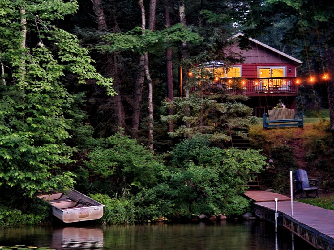 Competition entry: Nightfall at the Cabin