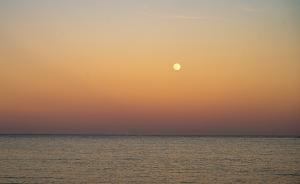 Competition entry: Winter Moon