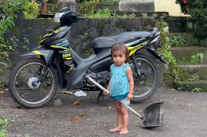Competition entry: Indonesian Girl